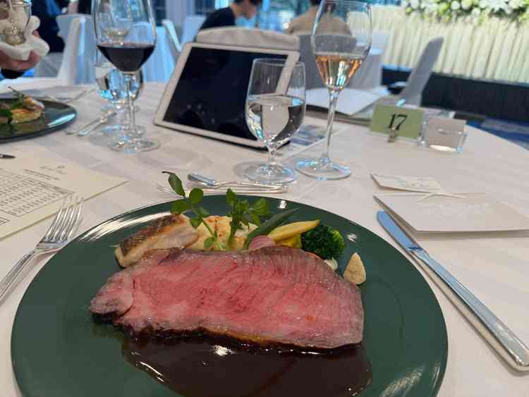 メインのローストビーフ