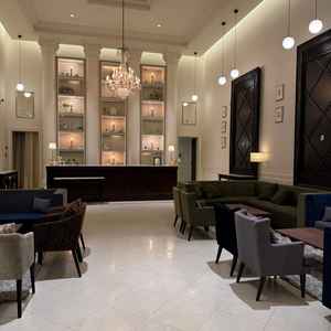 エントランス。落ち着いた雰囲気でした。