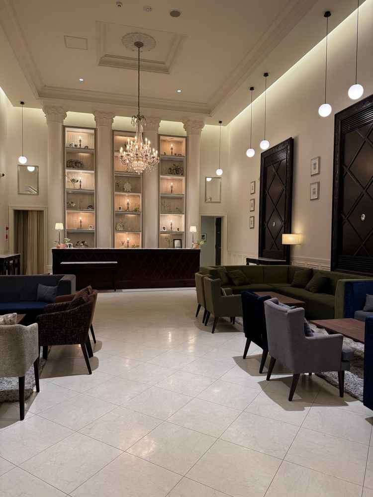 エントランス。落ち着いた雰囲気でした。