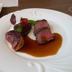 牛ほほ肉のソテー