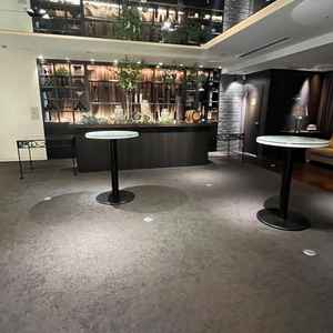 披露宴会場の一つにバーカウンターがあり、海外パーティーみたいで素敵だった。