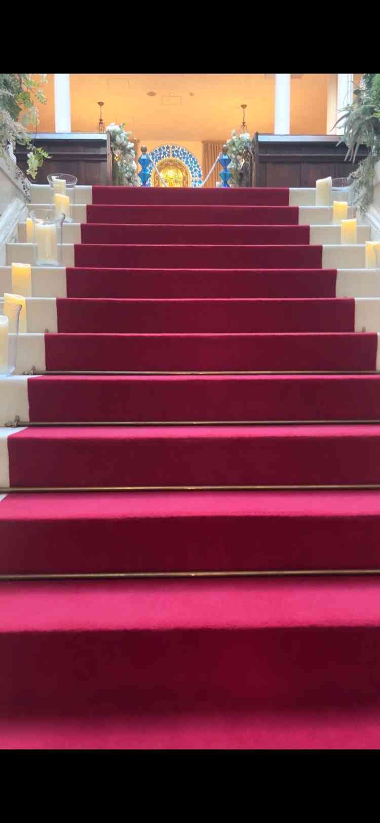 他の見学者もいたので配慮した撮影となっていますがカーテンを開けていただいた時はとても感動した。、