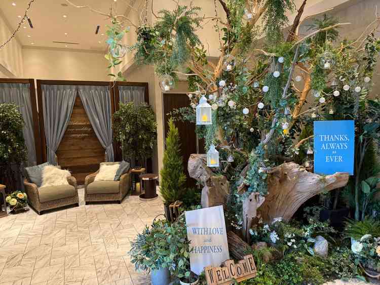 披露宴会場の前のスペース。とても素敵な空間でした。