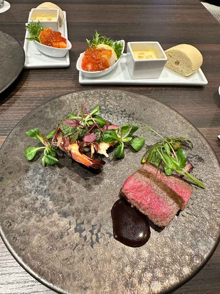 お料理も豪華でした。