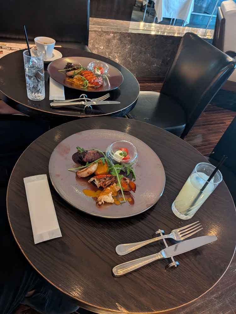 フルコースの試食を頂きました。