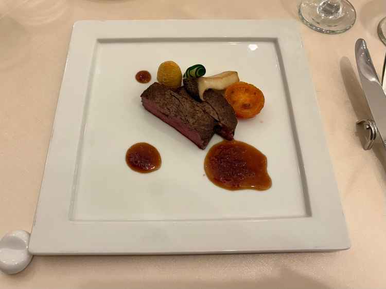 試食会のメイン料理。上州牛のステーキで、柔らかくて美味しかったです。