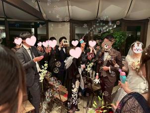 挙式の退場はゲストにバブルガンをしてもらいました
