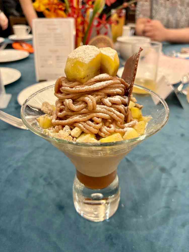 季節のパフェ
