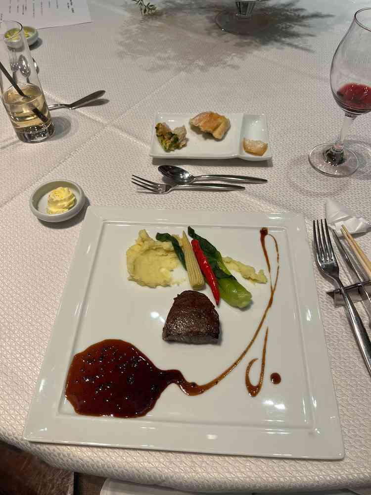 試食会のときのものです。パンがとにかく美味しい！！！！