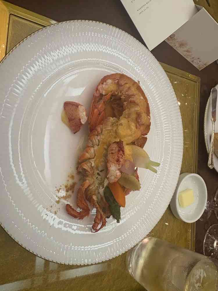 魚料理　活けオマール海老