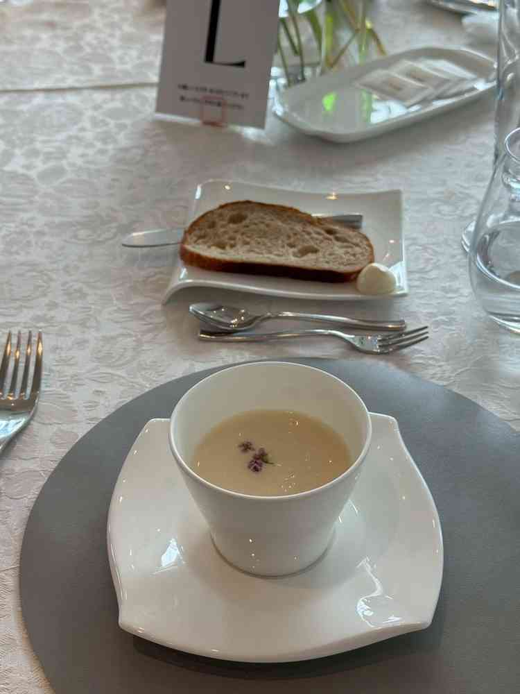 新玉ねぎのスープ