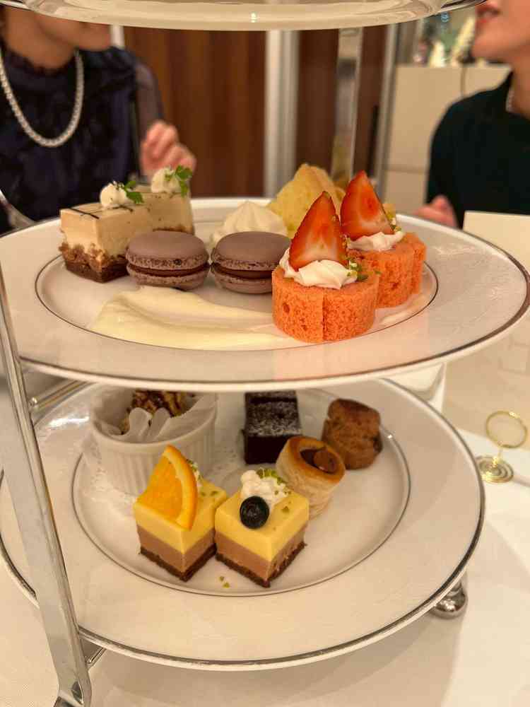 デザートビュッフェは卓ビュッフェにしました。