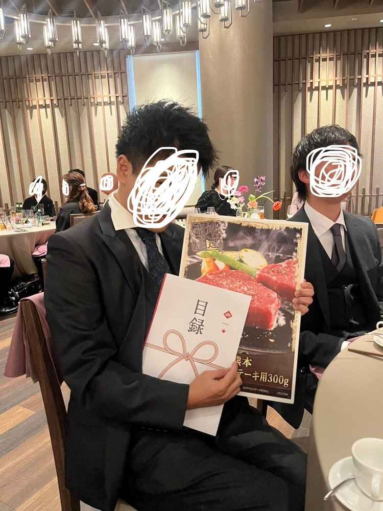 ドレス色当ての景品