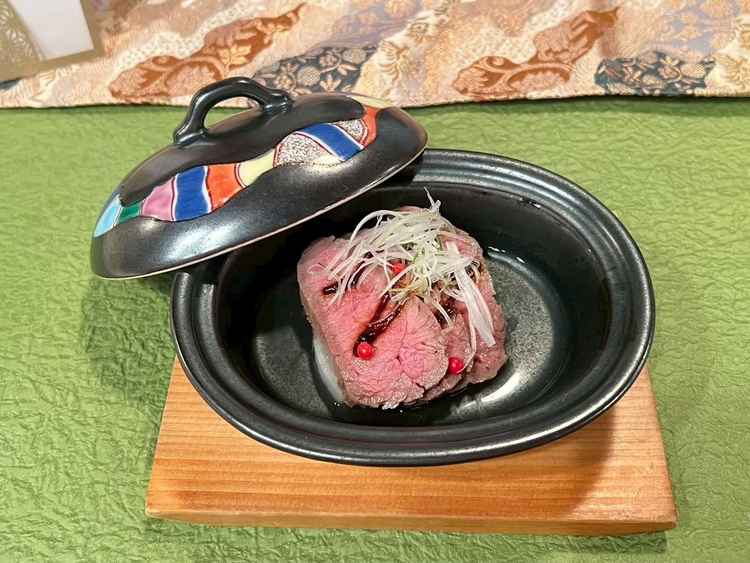 普通なお肉だった、噛みきれないところが残念でした。