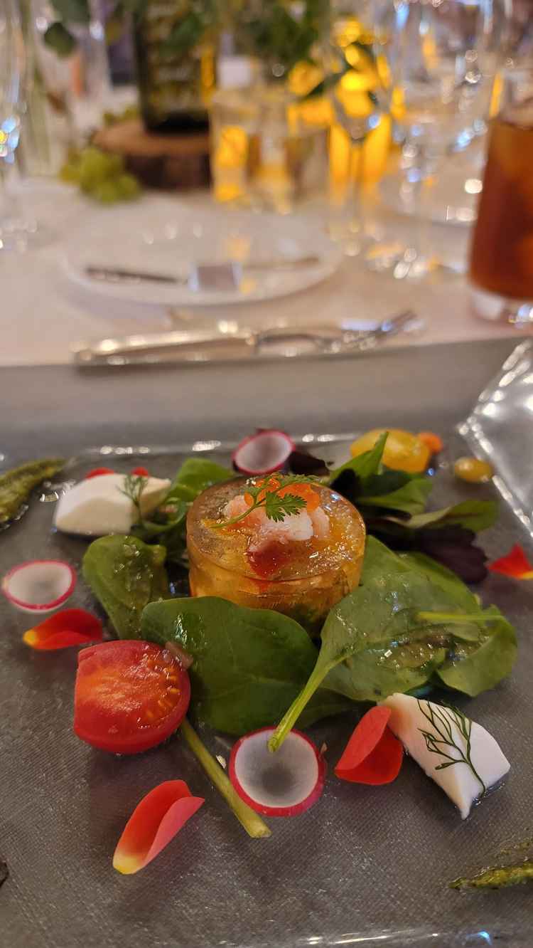 かわいく美しく、様々な食材をふんだんに使っているのが伝わってきました。