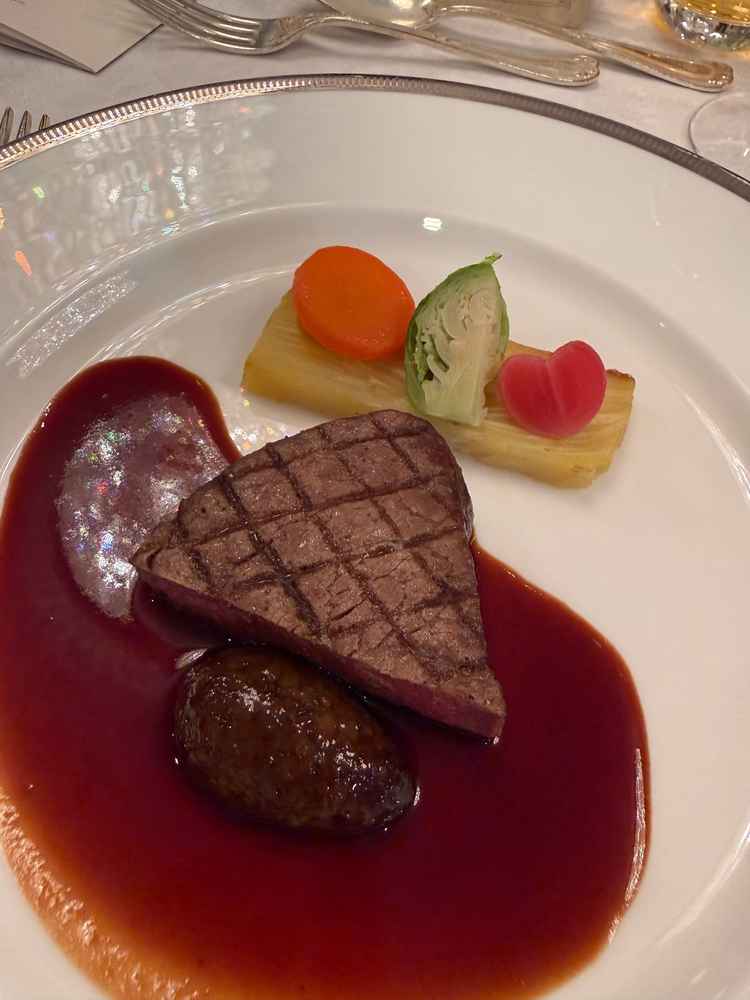 お肉も柔らかくて、さりげないハートが可愛い