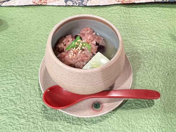しめっていた赤飯で苦手でした。
