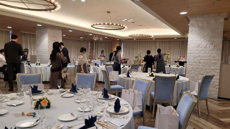 綺麗な会場です