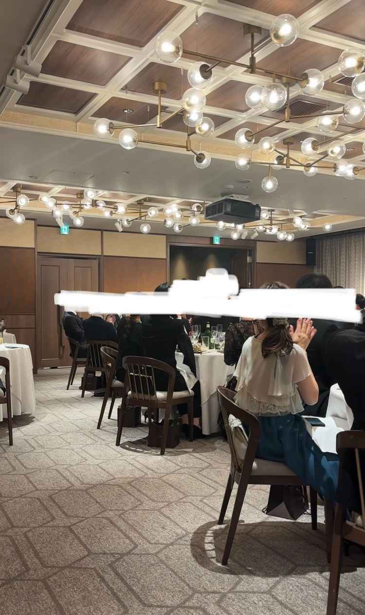 落ち着いた雰囲気の会場