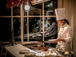 50種類のデザートブッフェ