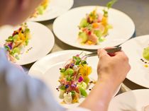 おもてなしの想いは料理を提供するタイミングにもこだわります