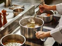 幅広い年齢層のゲストが一堂に会する結婚式だからこそ、全ての方々にご満足いただけるお料理を。