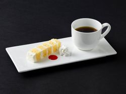 コーヒーとウエディングケーキ