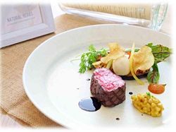 Viande
黒毛和牛モモ肉のロティ