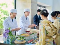 王道のデザートビュッフェだけじゃない!? 寿司ビュッフェもお楽しみに!