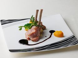 仔牛のグリエと季節野菜 バルサミコソース