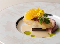 真鯛のゆあん焼き 柚子香る白ワインソース