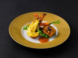 伊勢海老のテルミドール 蝦夷アワビのグラタン エストラゴン風味