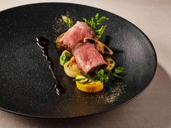 黒毛和牛ロース肉のグリエ
ポワブルヴェールソース