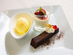 全国のパティシエによる
季節のデザート