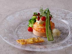 ロブスターと野菜のジェリー仕立て