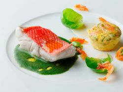 旬魚のヴェルデュレット ムール貝と桜海老のクラフティ