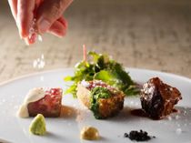 多くの美食家から認められたレストラン【VITRA】