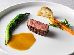 黒毛和牛と糸島野菜のロースト 天然わさびソース