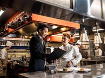 【料理口コミ1位】一流の料理とサービスで最上のおもてなし