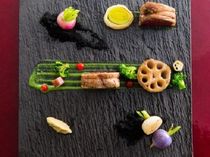 食材にも徹底的にこだわりを。おふたりだけのオートクチュールメニューは世界に一つだけの特別メニュー