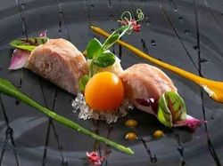 鶏もも肉のガランティーヌ