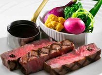 幅広い価格設定と選べる料理が豊富なのでお二人に合った料理をご案内できます