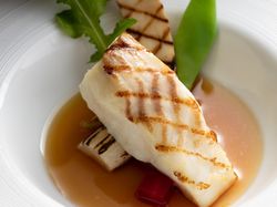 真鯛のエチュベ コンソメ仕立て