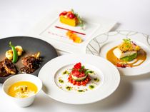 プリフィックススタイルだから、おふたりだけのオリジナルコースでおもてなし。