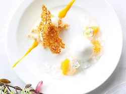 ウェディングケーキとオリジナルスウィーツ