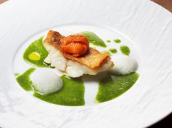 甘鯛のポワレ焼きウニ添え 紺碧の空 白い雲 "コート・ダジュール"