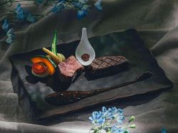 メインディッシュ 国産牛2種盛り