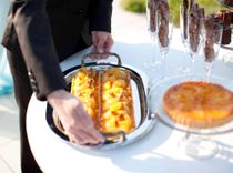 デザートタイムはガーデンでデザートビュッフェも可能