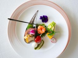 - Hors d'oeuvres -
淡海仕立ての海鮮とピンチョス彩々