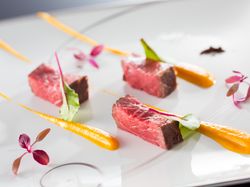 特選和牛フィレ肉のステーキ グレイビーソース